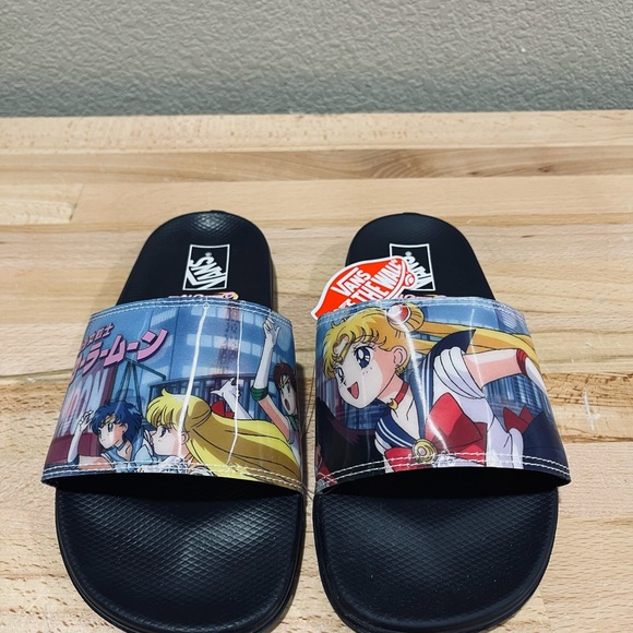 Vans x Pretty Guardian Sailor Moon La Costa Slides Women’s Sz 7, New Without Box - Picture 2 of 7